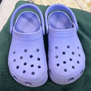 Crocks lavender color size 8 women